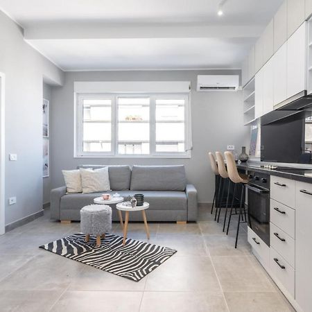 Minimalist Design Apartament In Magheru Bukarest Kültér fotó