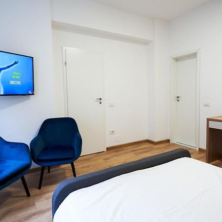 Minimalist Design Apartament In Magheru Bukarest Kültér fotó