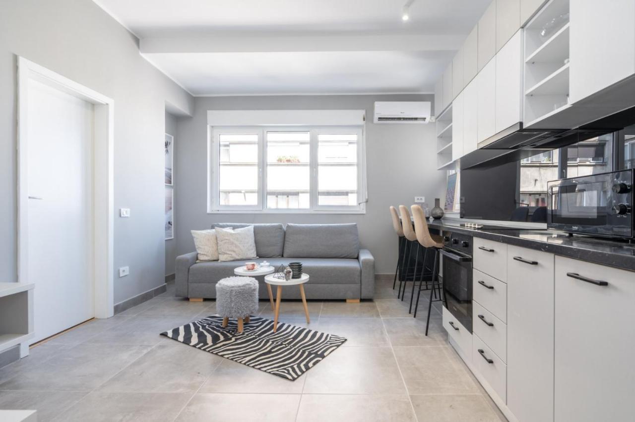 Minimalist Design Apartament In Magheru Bukarest Kültér fotó