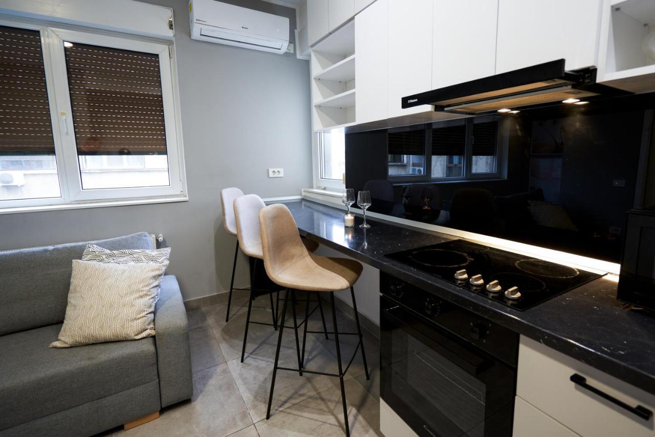 Minimalist Design Apartament In Magheru Bukarest Kültér fotó