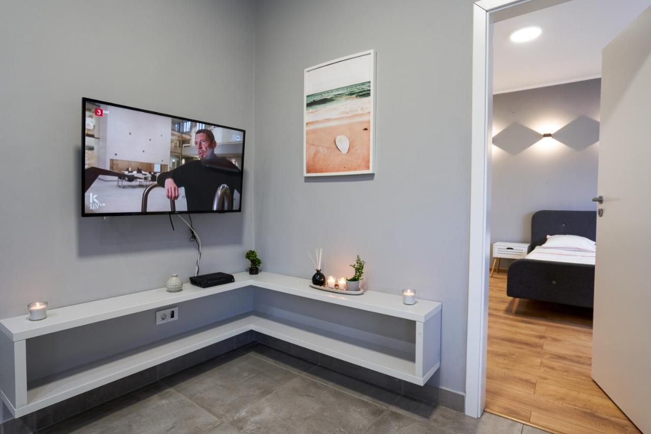 Minimalist Design Apartament In Magheru Bukarest Kültér fotó