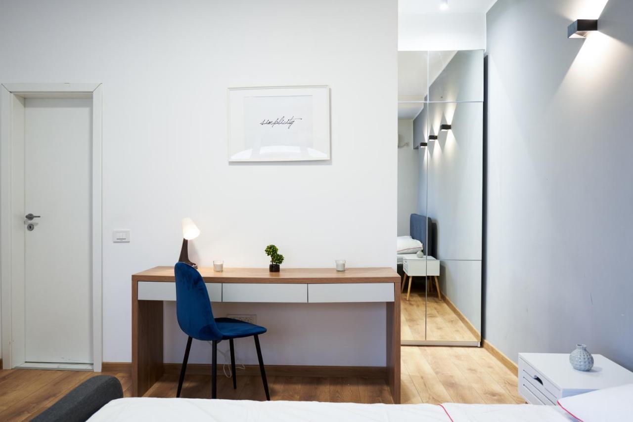 Minimalist Design Apartament In Magheru Bukarest Kültér fotó