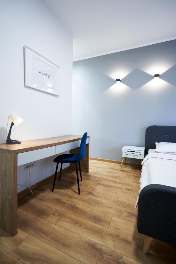 Minimalist Design Apartament In Magheru Bukarest Kültér fotó
